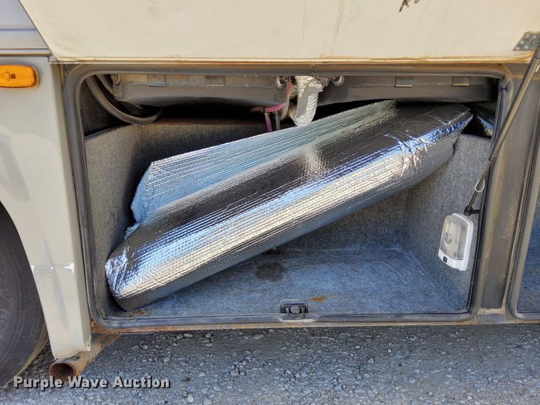 image for item DN6803 2004 Gulf Stream Sun Voyager 8378MXG  RV