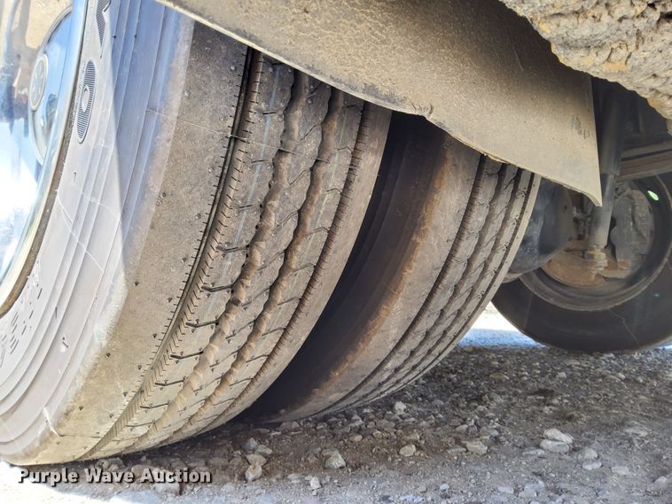 image for item DN6803 2004 Gulf Stream Sun Voyager 8378MXG  RV