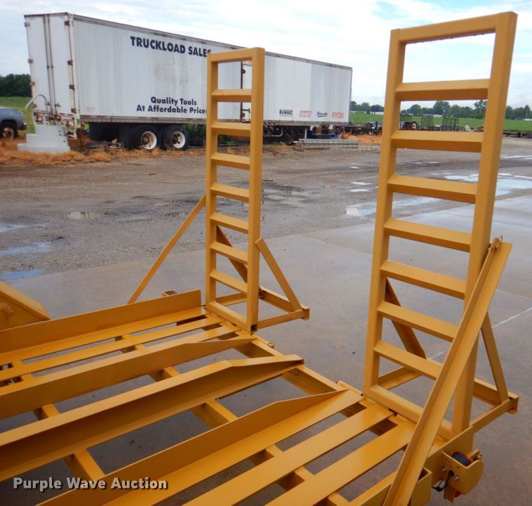 image for item DP4331 1986 JFW  equipment trailer