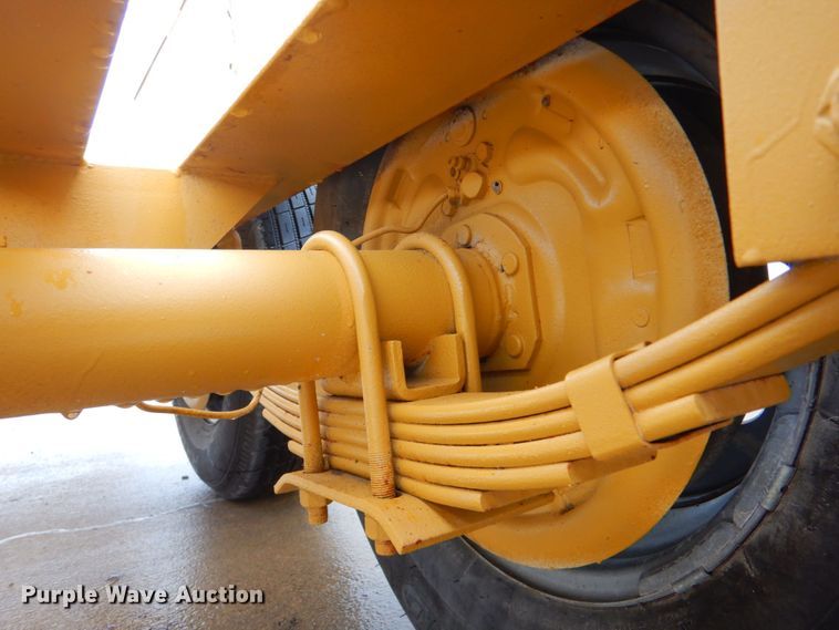 image for item DP4331 1986 JFW  equipment trailer