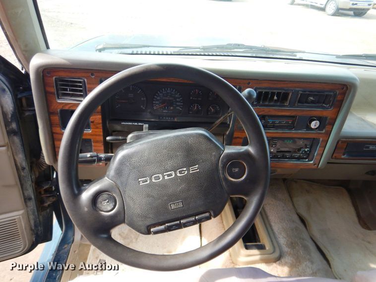 image for item DP4333 1995 Dodge Dakota  Club Cab pickup truck