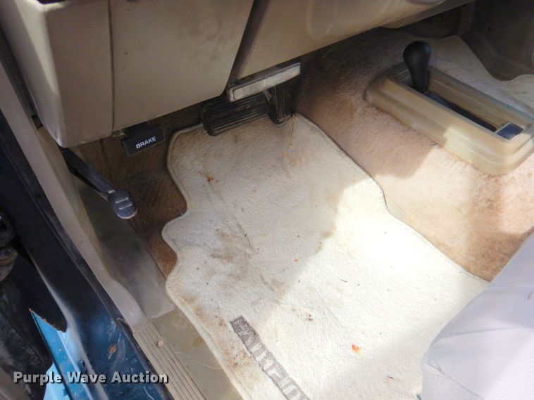 image for item DP4333 1995 Dodge Dakota  Club Cab pickup truck