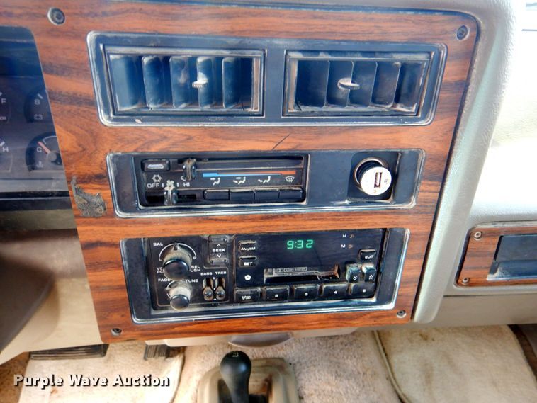 image for item DP4333 1995 Dodge Dakota  Club Cab pickup truck