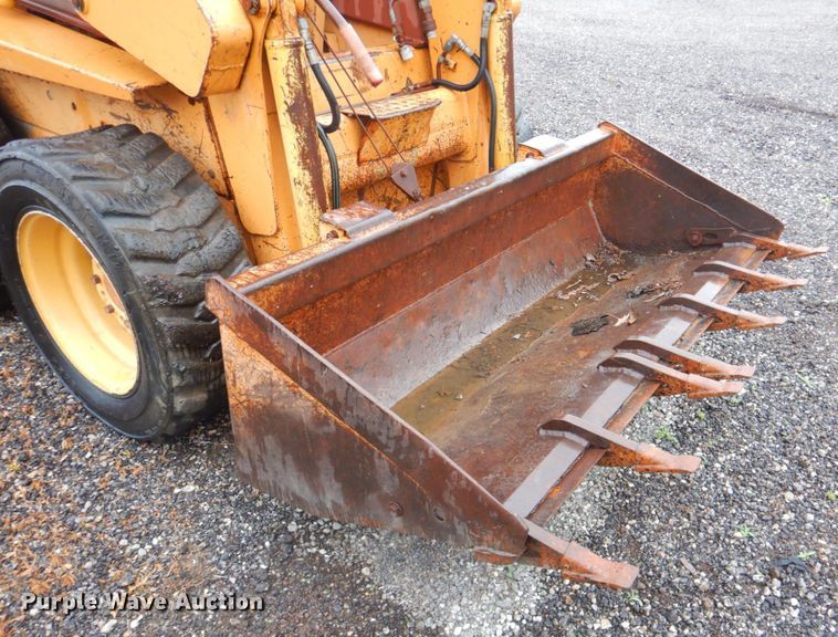image for item DP4334 1989 Case 1835C  skid steer loader