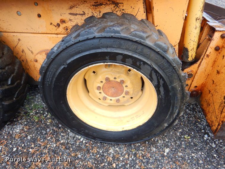 image for item DP4334 1989 Case 1835C  skid steer loader