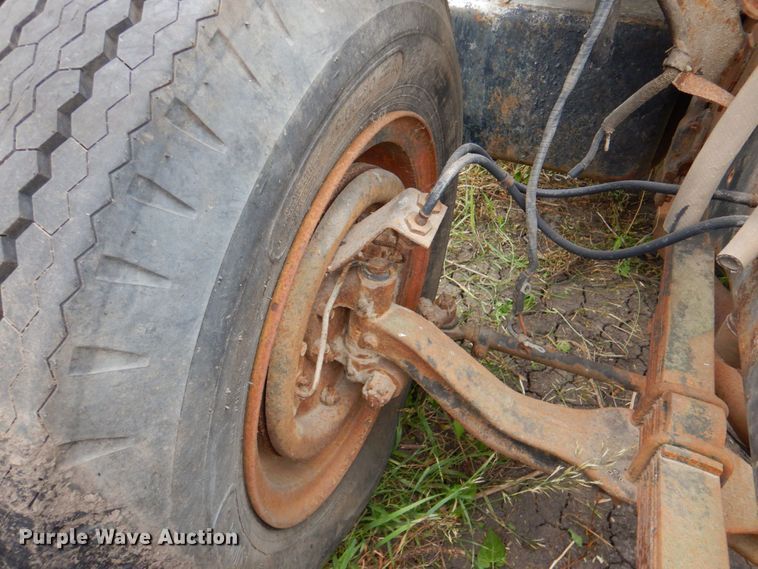 image for item DP4339 1974 Ford 700  rollback truck