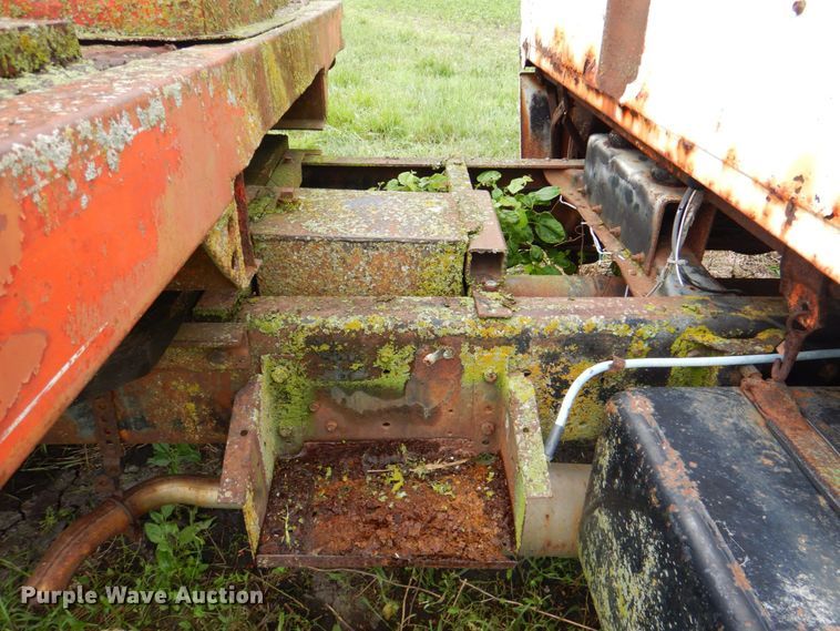 image for item DP4339 1974 Ford 700  rollback truck