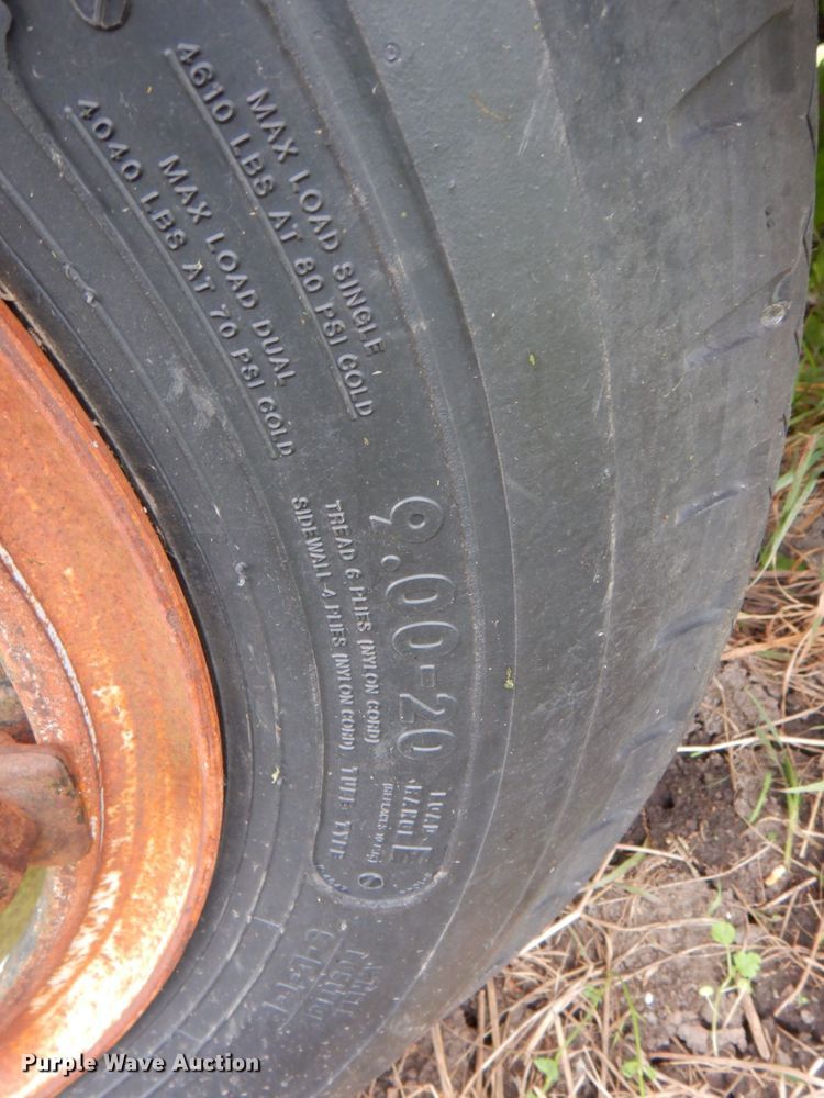 image for item DP4339 1974 Ford 700  rollback truck