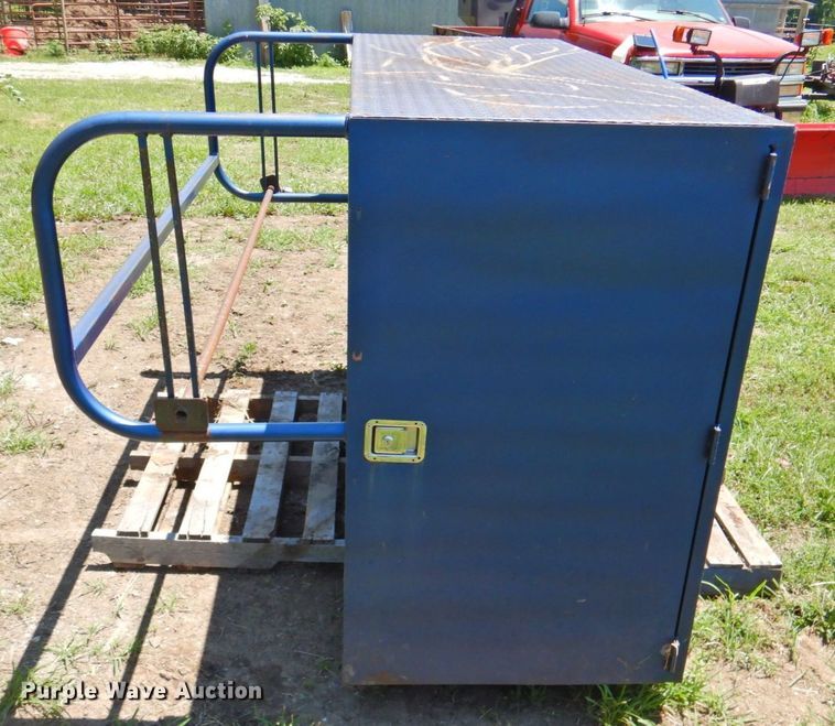 image for item DP4364 Storage box