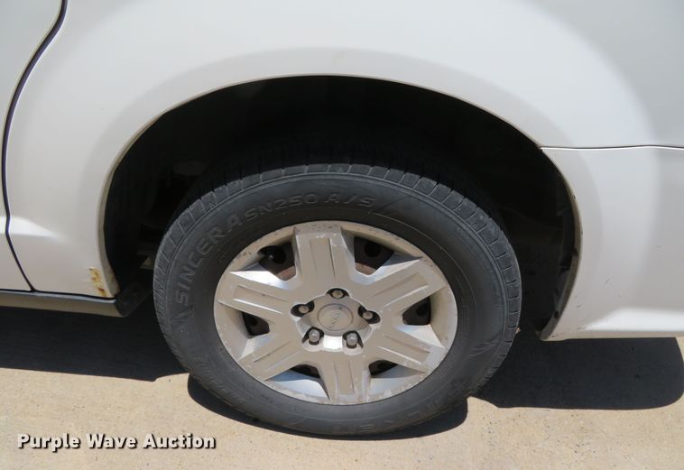 image for item DR0086 2012 Dodge Grand Caravan SE  van