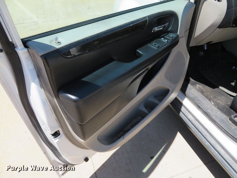 image for item DR0086 2012 Dodge Grand Caravan SE  van