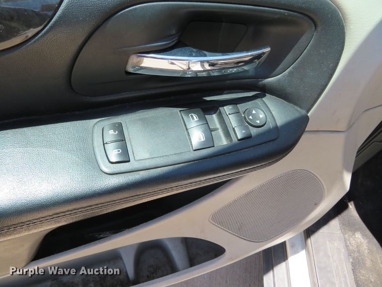 image for item DR0086 2012 Dodge Grand Caravan SE  van