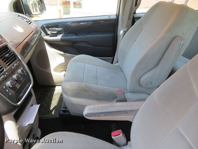 image for item DR0086 2012 Dodge Grand Caravan SE  van