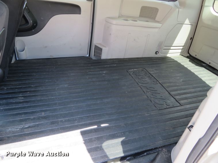 image for item DR0089 2011 Dodge Caravan  van