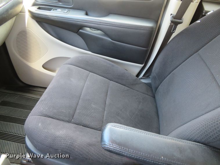 image for item DR0089 2011 Dodge Caravan  van