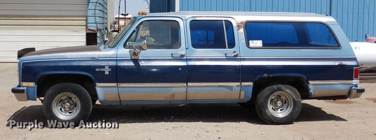image for item DR1226 1985 Chevrolet Suburban  SUV