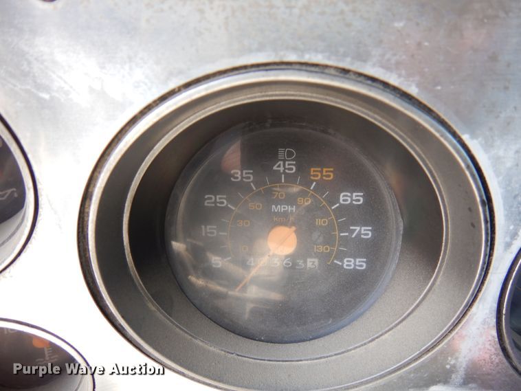 image for item DR1226 1985 Chevrolet Suburban  SUV