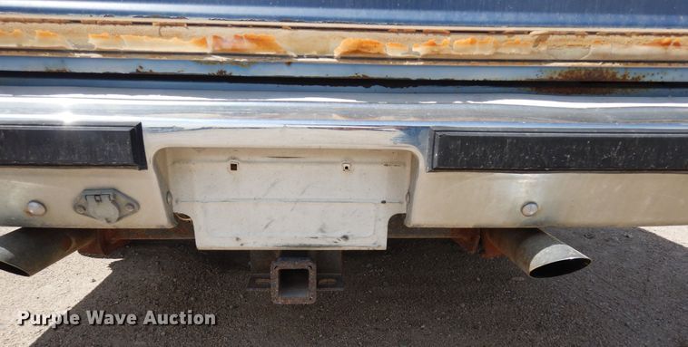 image for item DR1226 1985 Chevrolet Suburban  SUV