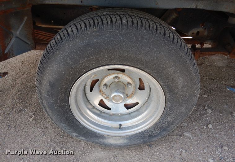 image for item DR1226 1985 Chevrolet Suburban  SUV