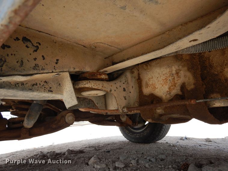 image for item DR1226 1985 Chevrolet Suburban  SUV