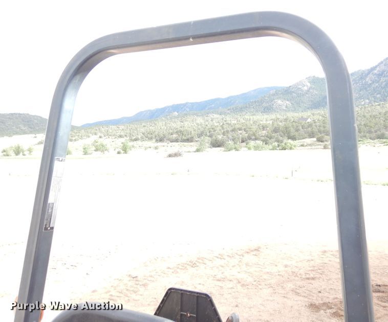 image for item DR1239 Mahindra 2015  MFWD tractor