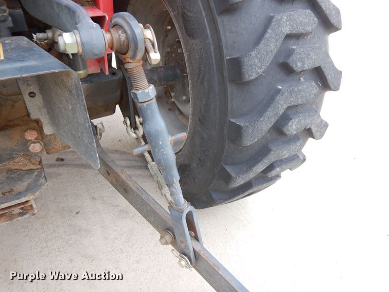image for item DR1239 Mahindra 2015  MFWD tractor