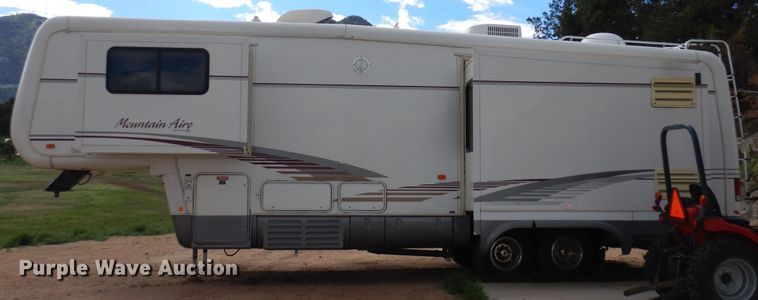 image for item DR1240 1998 Newmar Mountain Aire  camper