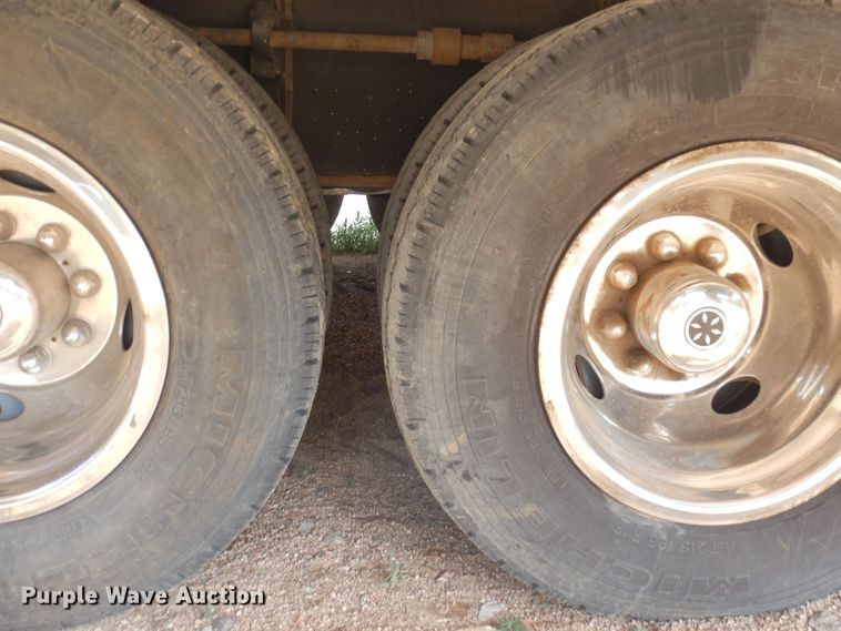 image for item DR1240 1998 Newmar Mountain Aire  camper