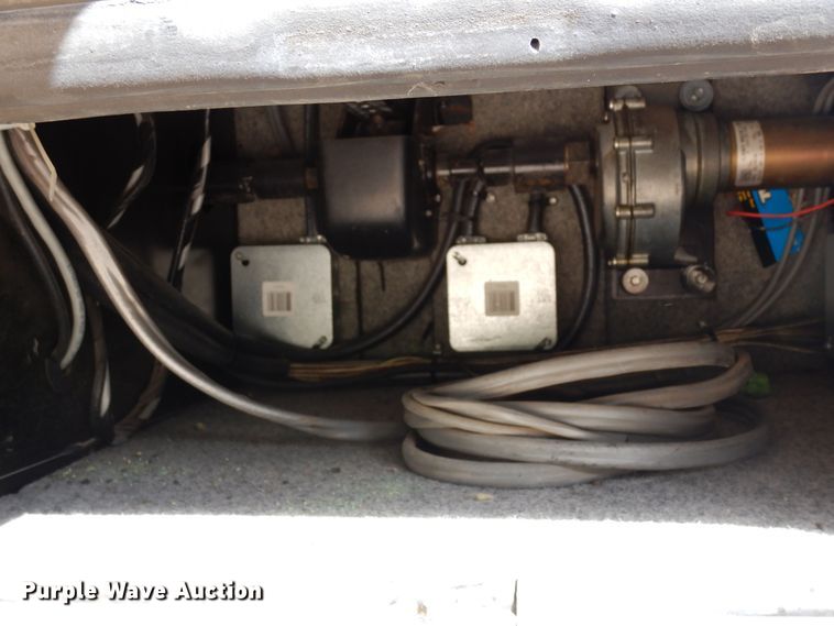 image for item DR1240 1998 Newmar Mountain Aire  camper