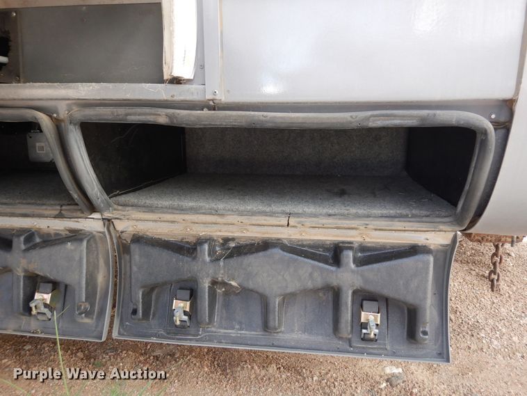 image for item DR1240 1998 Newmar Mountain Aire  camper