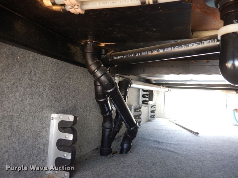 image for item DR1240 1998 Newmar Mountain Aire  camper