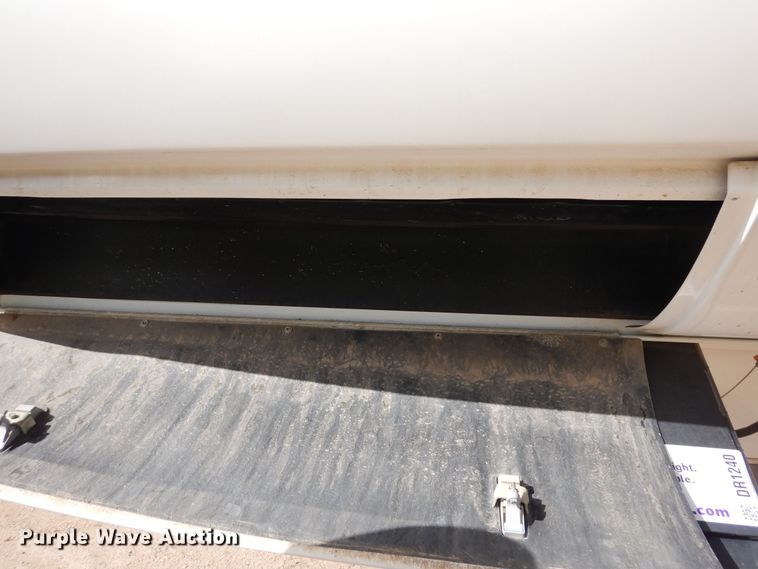 image for item DR1240 1998 Newmar Mountain Aire  camper