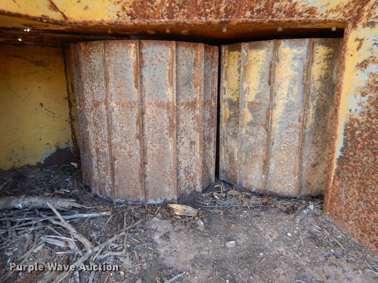 image for item DR1865 1992 Vermeer 1250BC  wood chipper