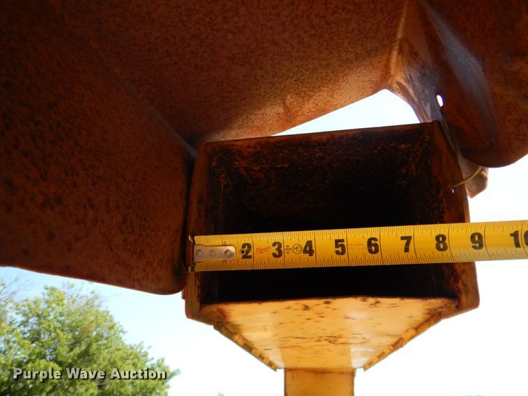 image for item DR1865 1992 Vermeer 1250BC  wood chipper