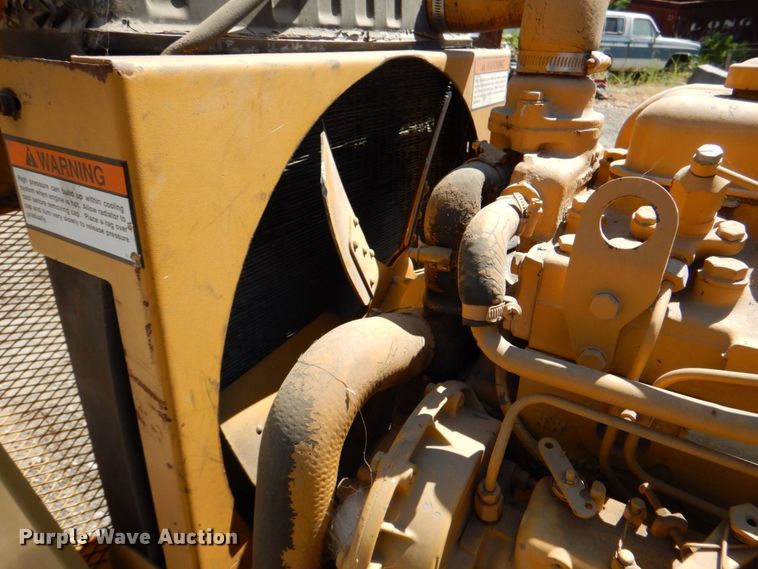 image for item DR1865 1992 Vermeer 1250BC  wood chipper