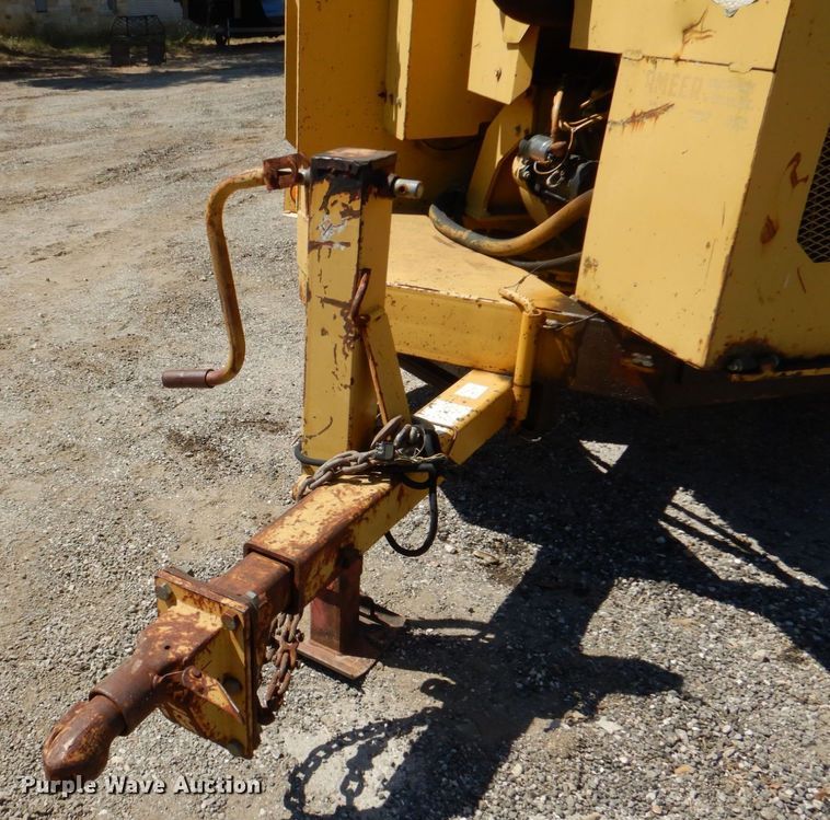 image for item DR1865 1992 Vermeer 1250BC  wood chipper