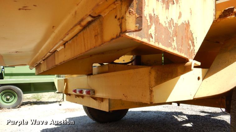 image for item DR1865 1992 Vermeer 1250BC  wood chipper