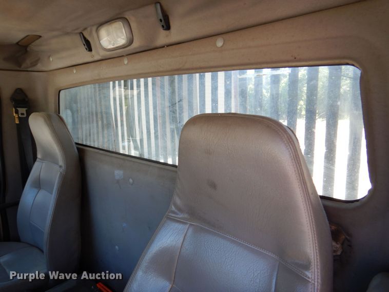 image for item DR1924 2007 Freightliner Business Class M2  rollback truck