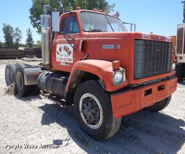 image for item DS8063 1980 GMC Brigadier  truck cab and chassis