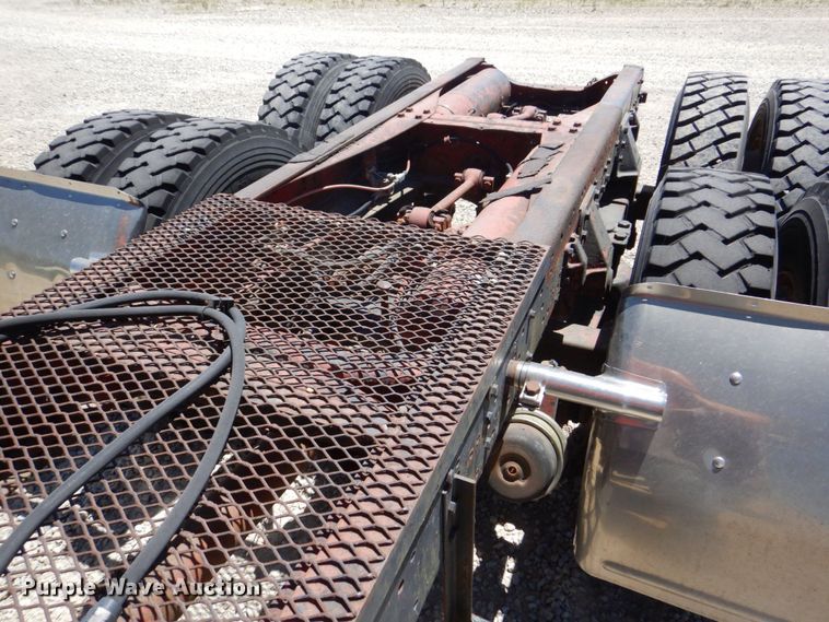 image for item DS8063 1980 GMC Brigadier  truck cab and chassis