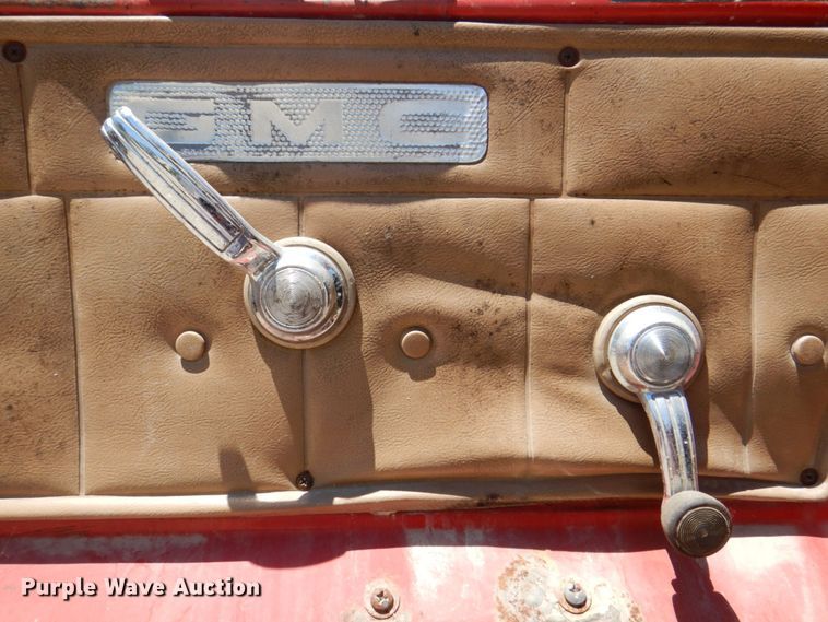 image for item DS8063 1980 GMC Brigadier  truck cab and chassis