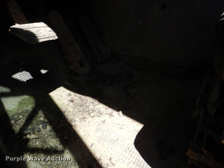 image for item DS8063 1980 GMC Brigadier  truck cab and chassis