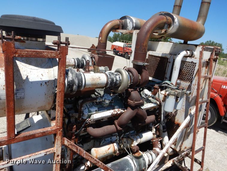 image for item DS8064 1972 Mack DM600  truck cab and chassis with auxiliary power unit