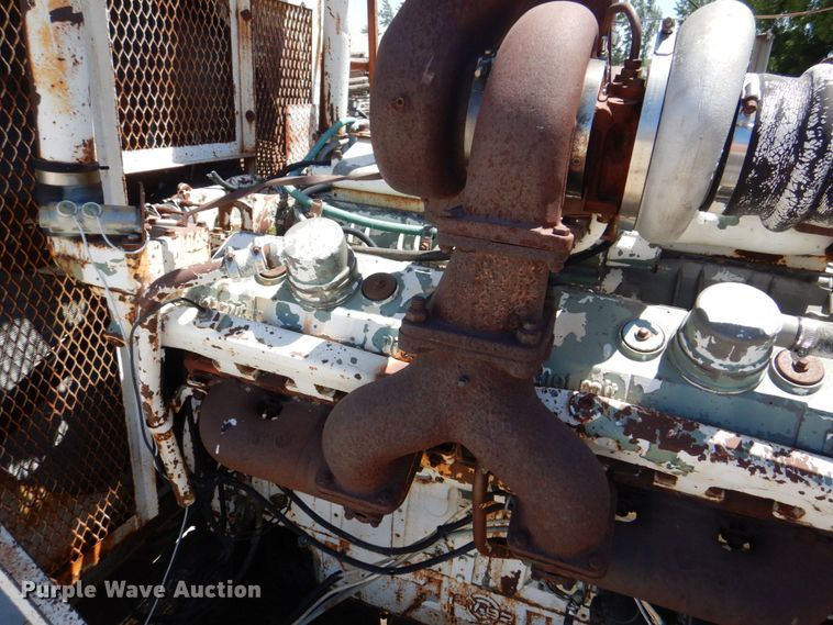 image for item DS8064 1972 Mack DM600  truck cab and chassis with auxiliary power unit