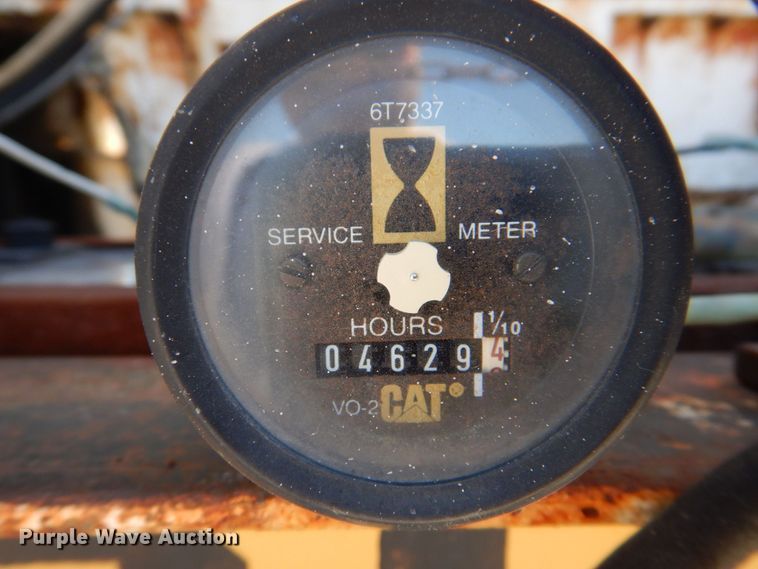 image for item DS8064 1972 Mack DM600  truck cab and chassis with auxiliary power unit