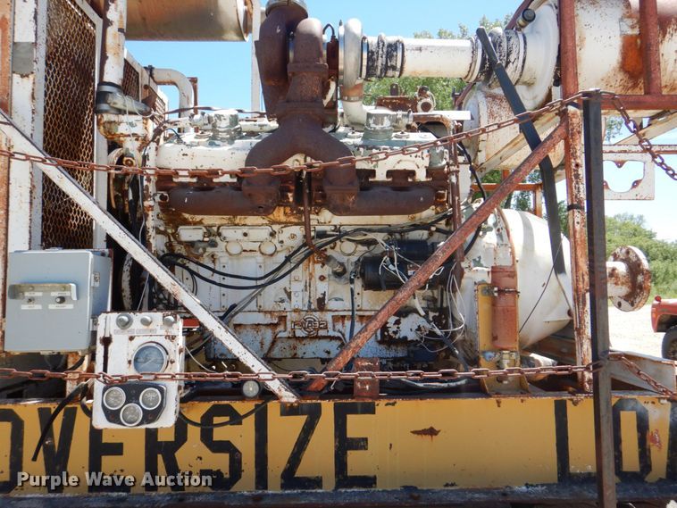 image for item DS8064 1972 Mack DM600  truck cab and chassis with auxiliary power unit