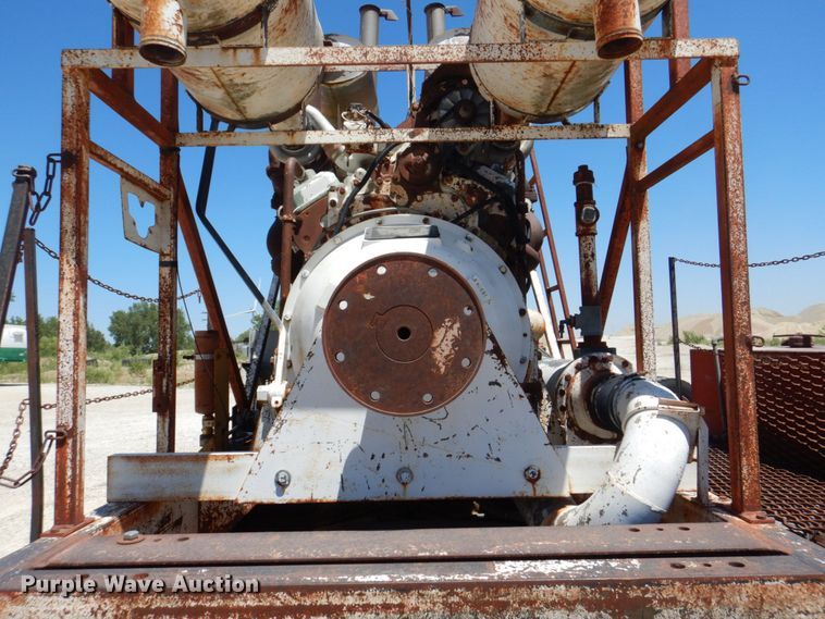 image for item DS8064 1972 Mack DM600  truck cab and chassis with auxiliary power unit