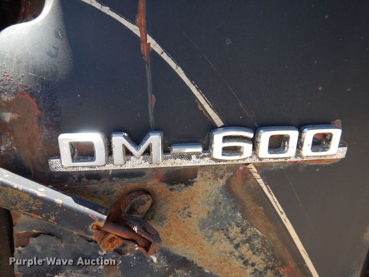 image for item DS8064 1972 Mack DM600  truck cab and chassis with auxiliary power unit