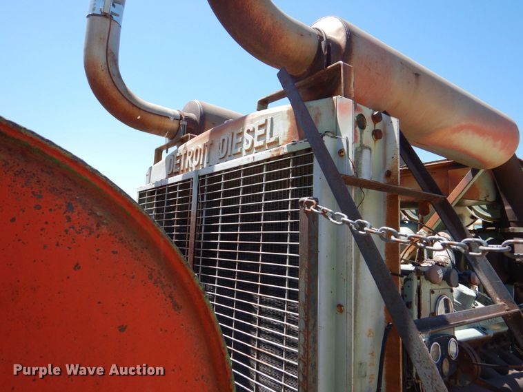 image for item DS8065 1971 Mack R685ST  truck cab and chassis with auxiliary power unit