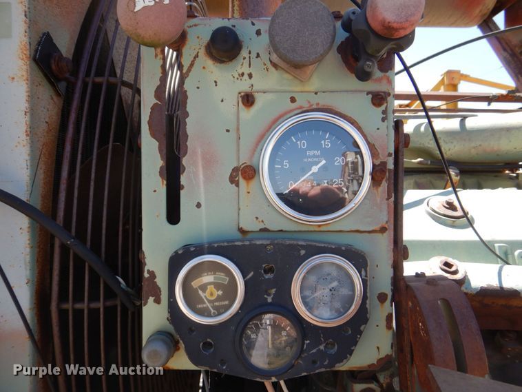 image for item DS8065 1971 Mack R685ST  truck cab and chassis with auxiliary power unit